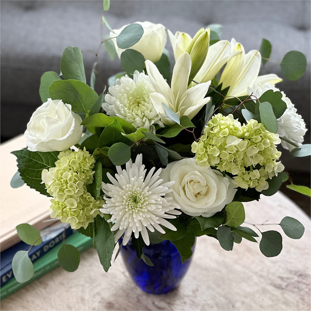 Snowy Dreams Bouquet –  Bloom N Grow Floral Design, Atascadero CA